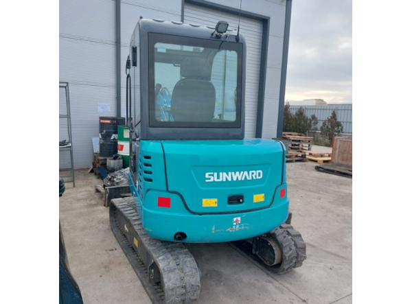 Miniexcavator SUNWARD SWE 25F de vanzare